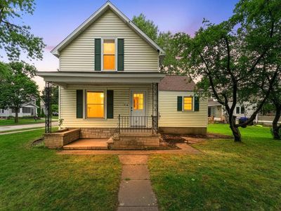 1016 E Vine STREET