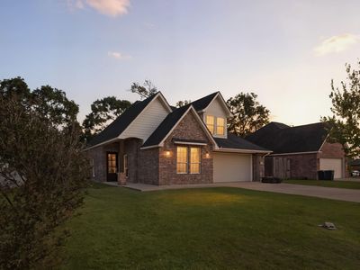 790 Bridgeview