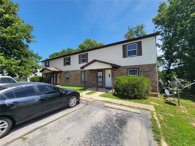 201 Country Villa Ln