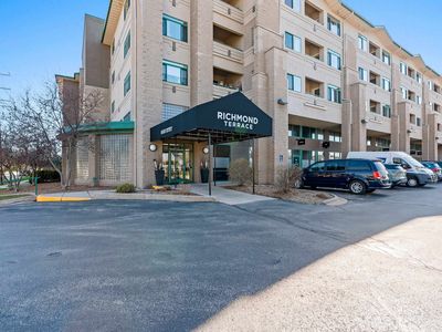 400 Richmond St #518