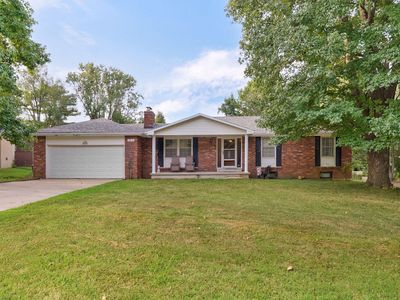 2633 W Village Lane