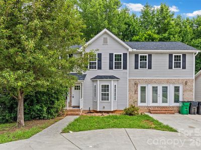 6226 Dumont Ln