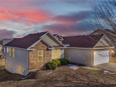 1219 S Country View Ln