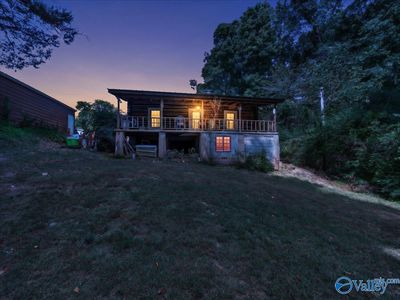 820 Dogwood Ln