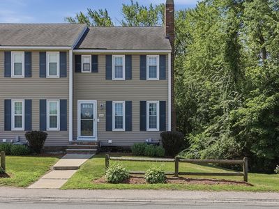 90 Swan St Unit 204