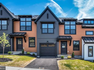 2115 S Autumn Chase Dr #8-02