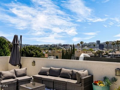 10740 Moorpark St APT 304
