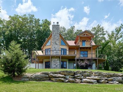 107 N Chantilly Rd