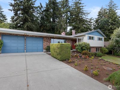 741 S 295th Place
