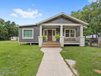 7101 Wayne Ln