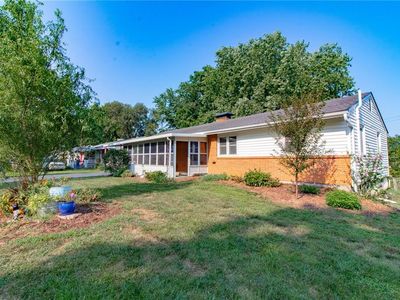 1608 Lee Ln