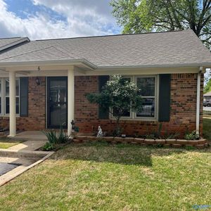 Property at 8142 Oldfield Rd SW APT 6, Huntsville, AL