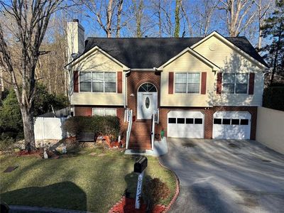 875 Long Branch Cir