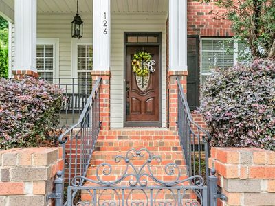 126 Chessington Ln
