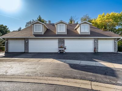 5006 Diane Ct