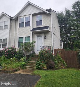 25 Victoria Blvd