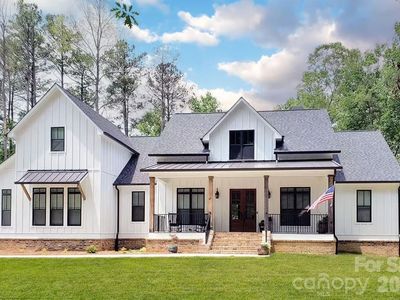 1106 Reba Ln