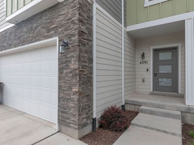 4291 E Golden N
