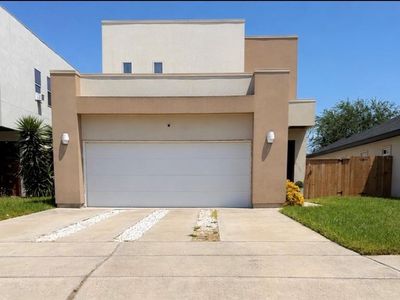 5132 Shalom Dr
