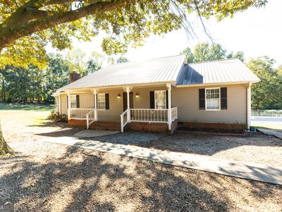 Property at 81 Peeples St, Canon, GA
