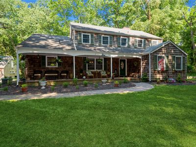 Property at 25 Fiddlers Green Drive, Lloyd Harbor, NY