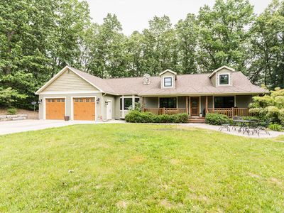 8319 Pine Island Dr NE