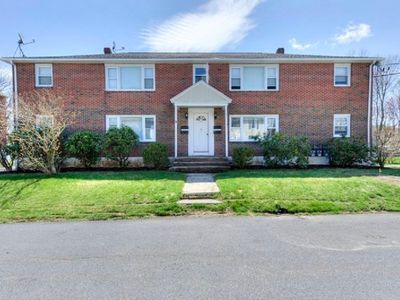 10 Vecchia St APT D