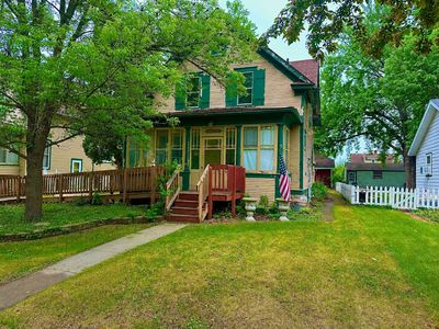 815 Main Ave N