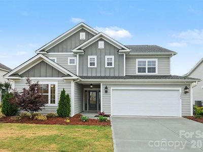 3808 Dahlia Dr