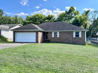 255 Hillington Dr