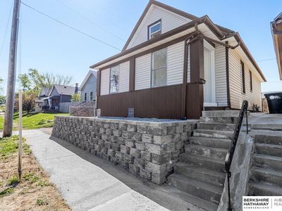 1211 Arbor St