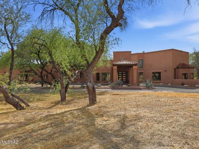 1985 N Bonanza Ave