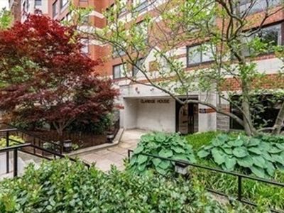 1933 Commonwealth Ave APT 604