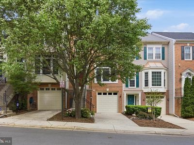 Property at 19905 Upland Ter, Ashburn, VA