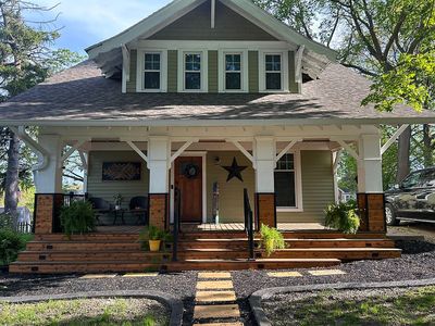 608 W Main St
