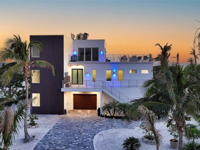 6381 Gulf Of Mexico Dr