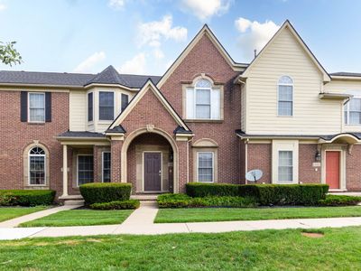 45637 Graystone Ln