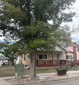 1101 N La Crosse Ave