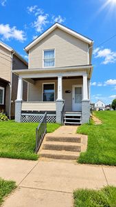 514 Longfellow St
