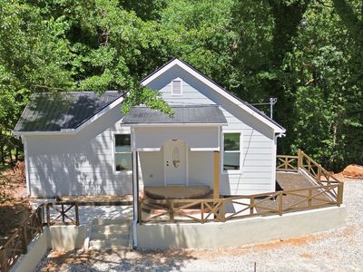 162 Falls Rd