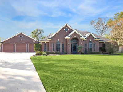 7125 Robin Meadow St