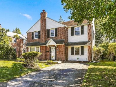871 Delmont Dr