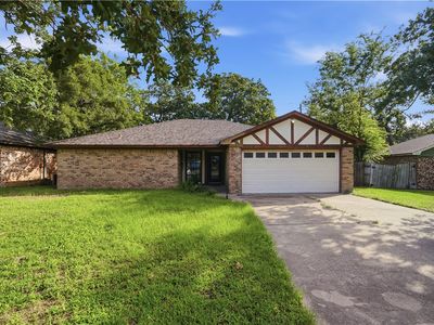 2907 Forestwood Dr