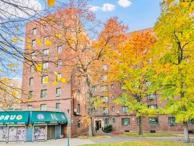 1504 Metropolitan Avenue #4H