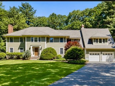 10 Donnelly Dr