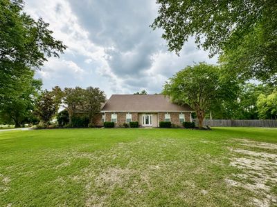 938 Chay Dr