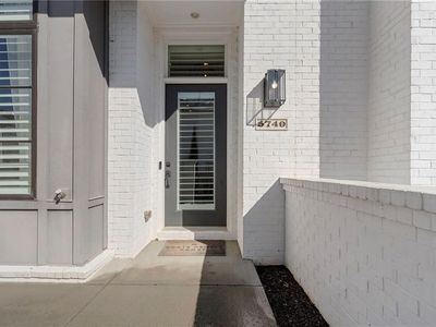6740 Avis Walk
