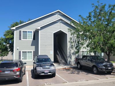 276 E Maine Loop