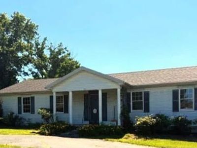 211 Bluebird Ct