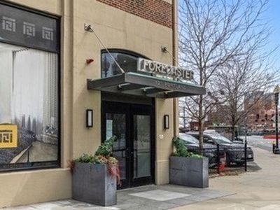 121-127 Portland St #304